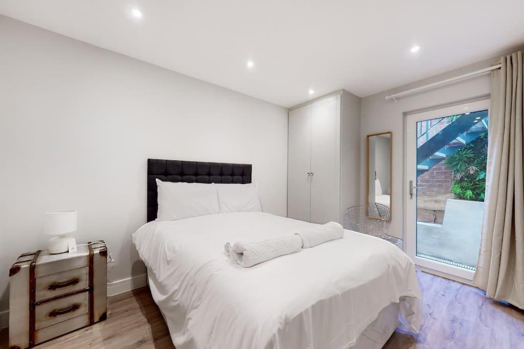 Stylish 2Bed Flat 10Min To Wimbledon Tennis Courts Λονδίνο Εξωτερικό φωτογραφία